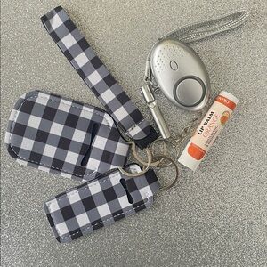 NWOT Kid Friendly Black Plaid Print Safety Keychain Set